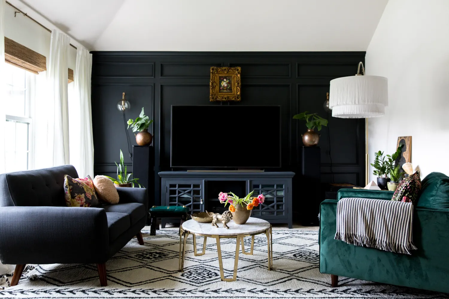Smart Home Decor: Combining Function and Style for Modern Living